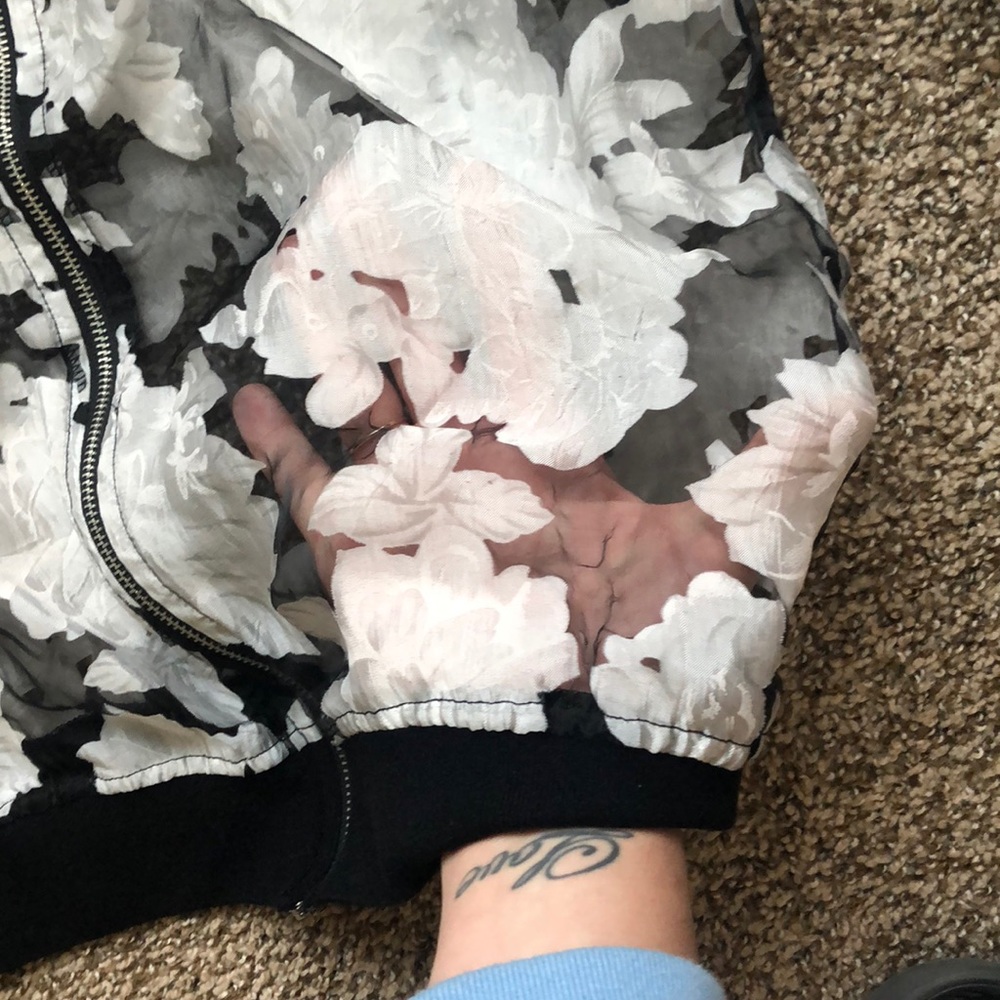 Jacket/overlay - Picture 2 of 4